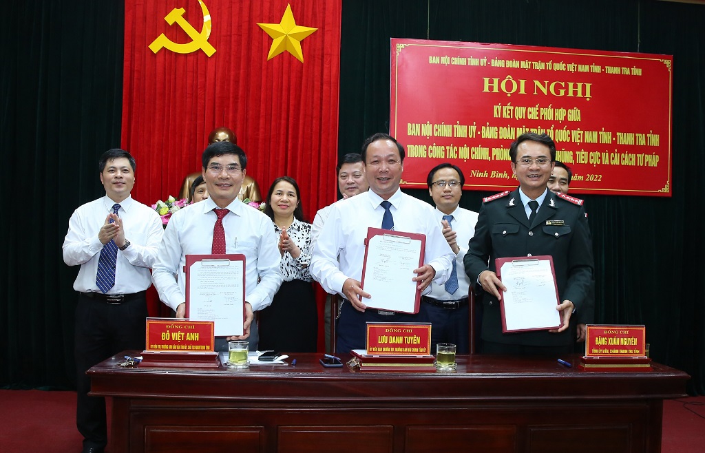 Ban Nội chính Tỉnh ủy Ninh Bình ký kết Quy chế phối hợp với Đảng đoàn Mặt trận Tổ quốc Việt Nam tỉnh và Thanh tra tỉnh